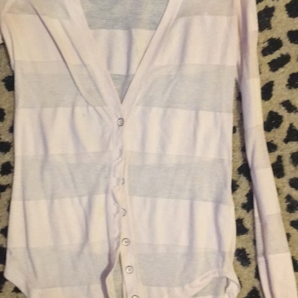 Adorable pink striped sweater - Picture 3 of 3